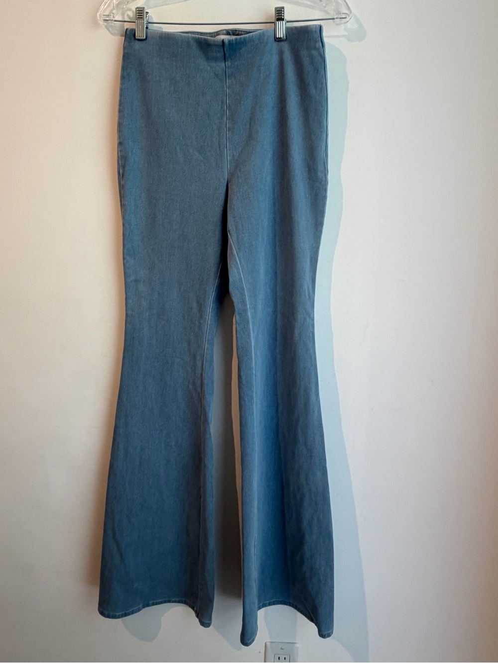 Good American Light Blue Flared Jeans - Picture 2 of 2